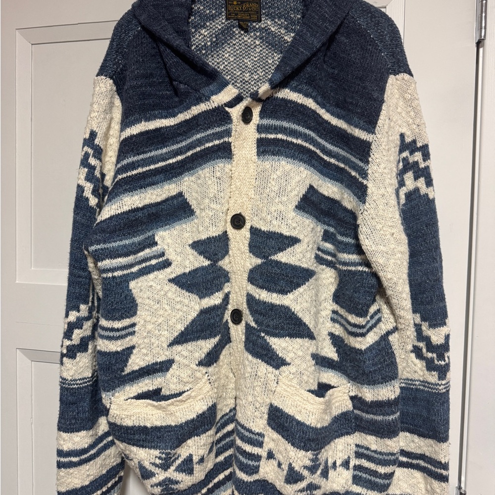 Comfy sweater with fun pattern